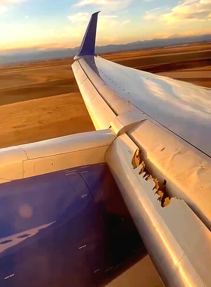 VIDEO Încă un incident cu un Boeing. Aripă avariată în timpul zborului